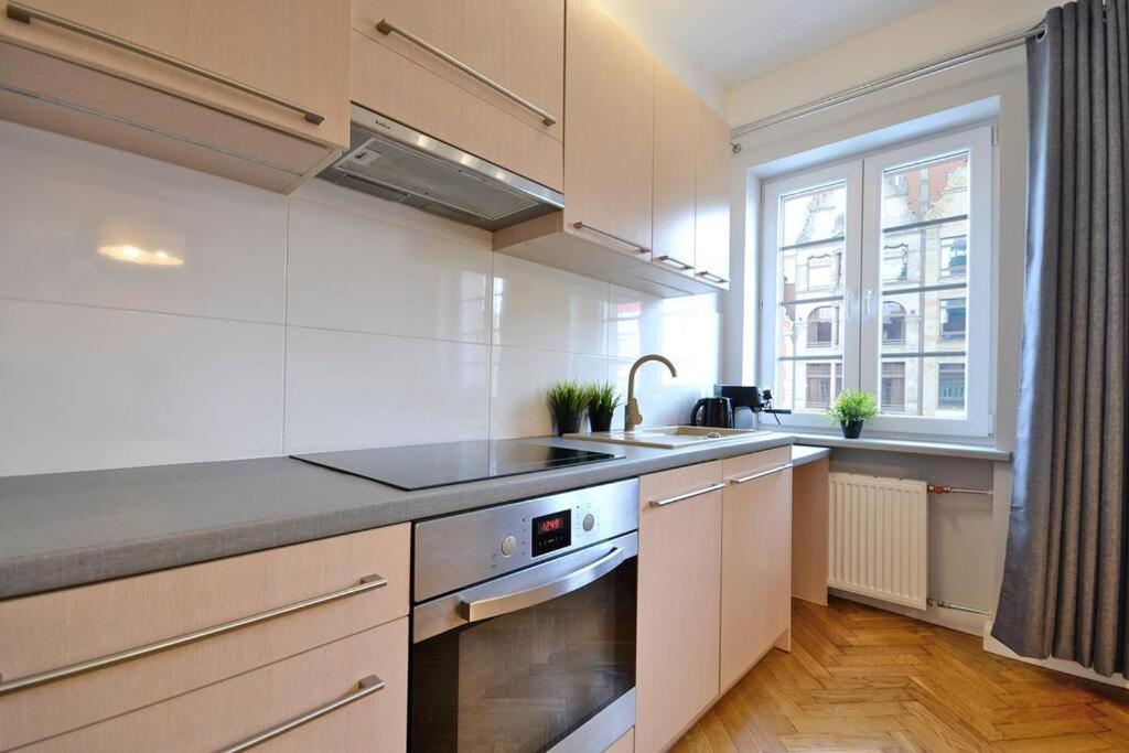 Z Apartment On Town Hall - Rynek Ratusz - 2 Rooms Wrocław Extérieur photo